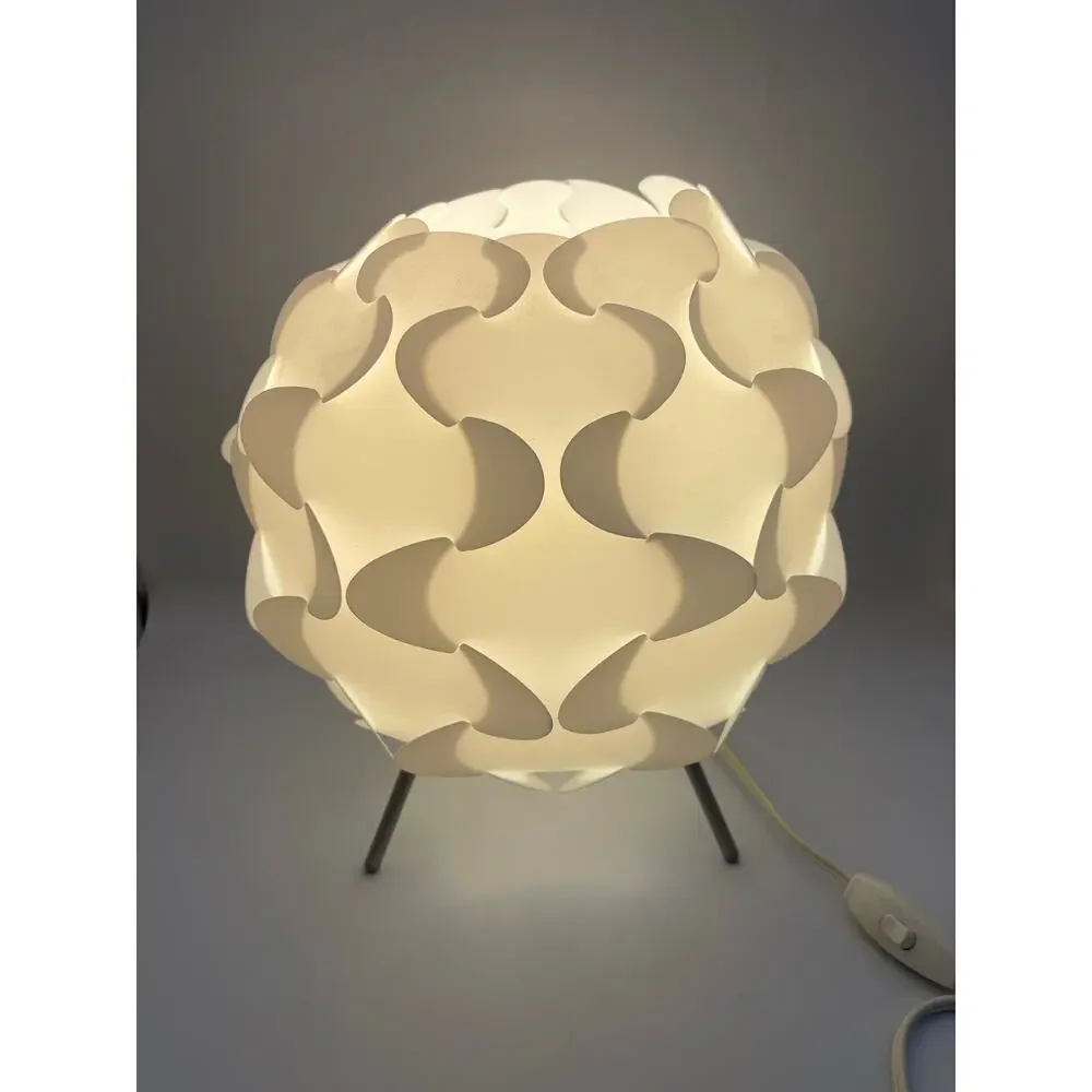 IKEA FILLSTA White Plastic Sculptural Puzzle Design Table Lamp by Gunner Jenson